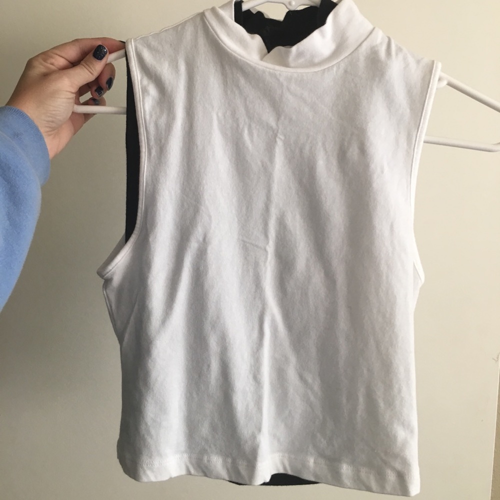 mock turtle neck sleeveless crop top